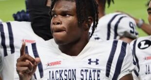 Travis Hunter: The Dynamic Two-Way Star Making Waves in College Football